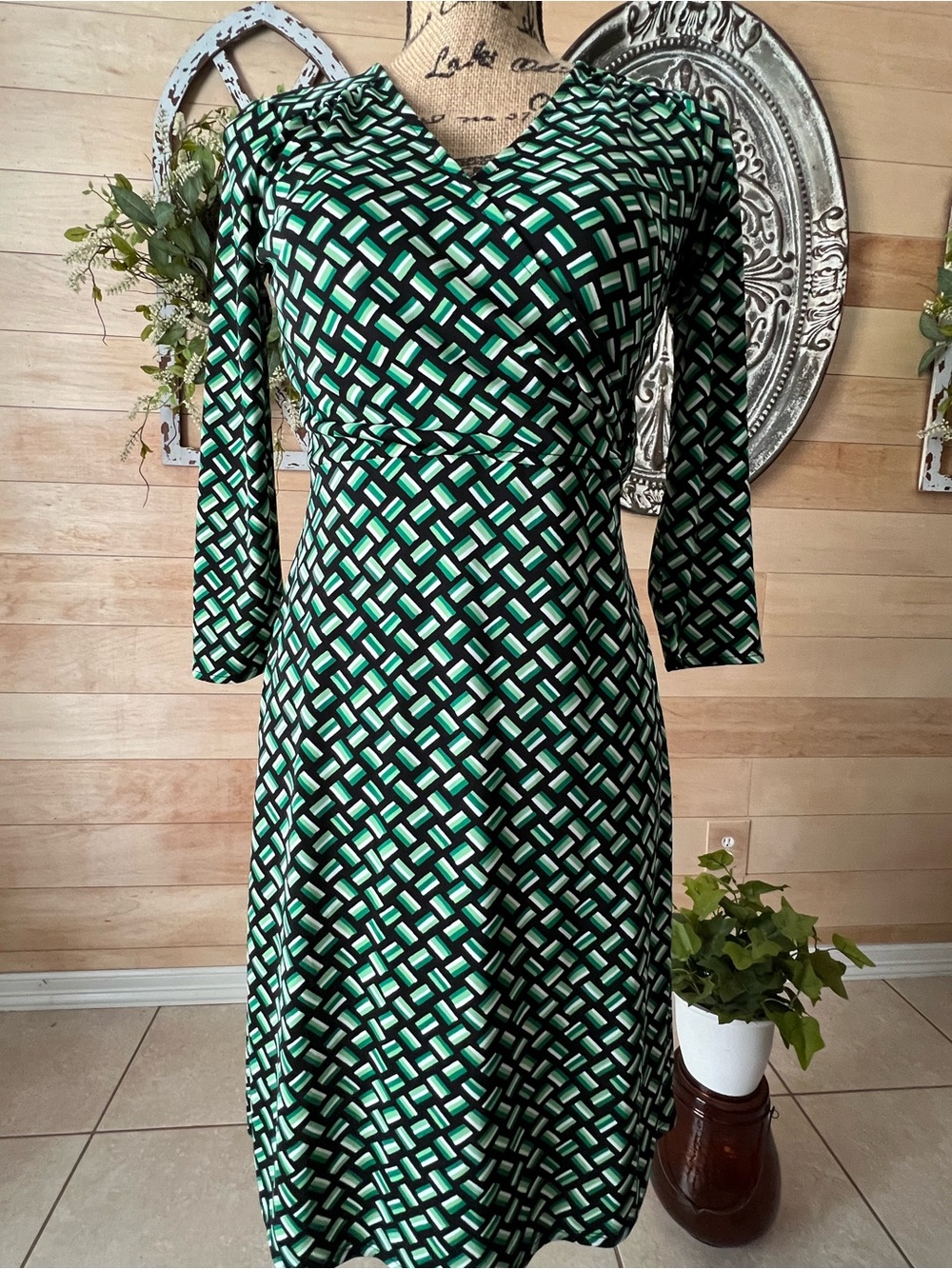 LOFT Green Geometric Long Sleeve Wrap Dress Size 2 Petite